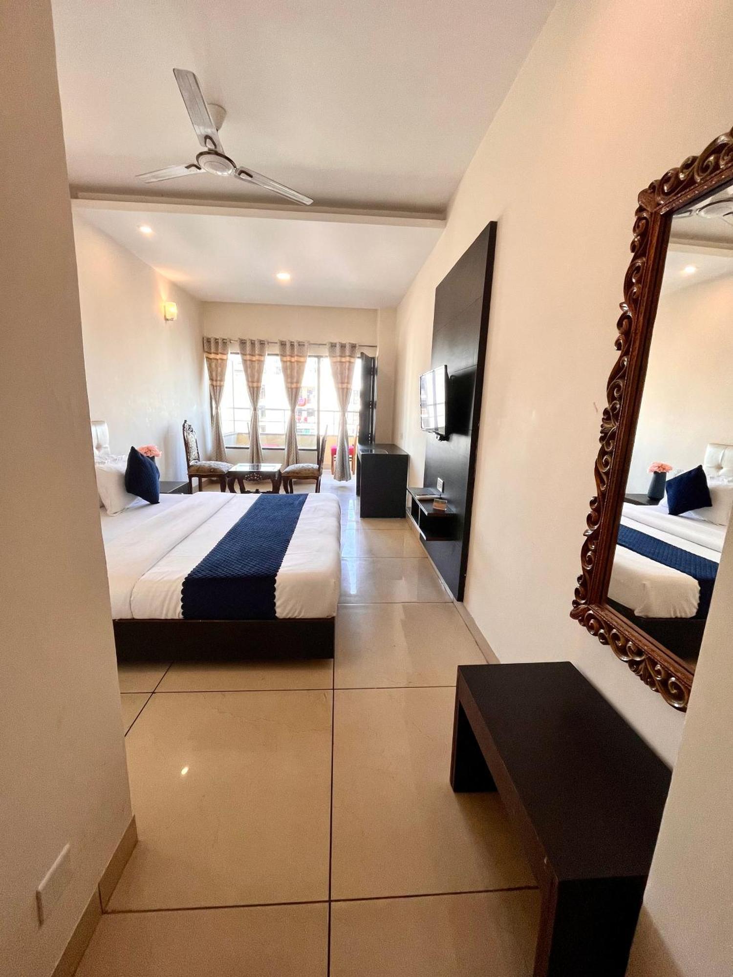 Jb Residency Zirakpur !! Top Rated & Most Awarded Property In Zirakpur Exterior foto