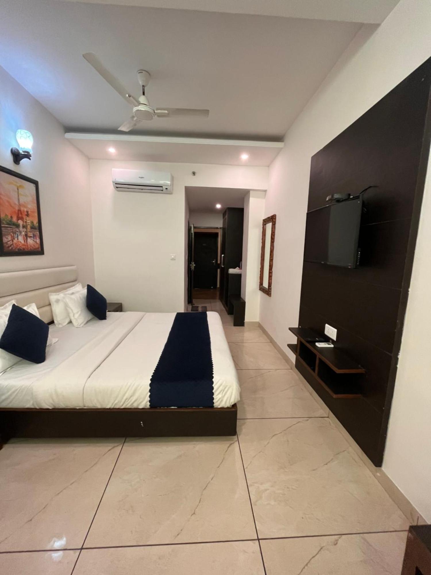Jb Residency Zirakpur !! Top Rated & Most Awarded Property In Zirakpur Exterior foto
