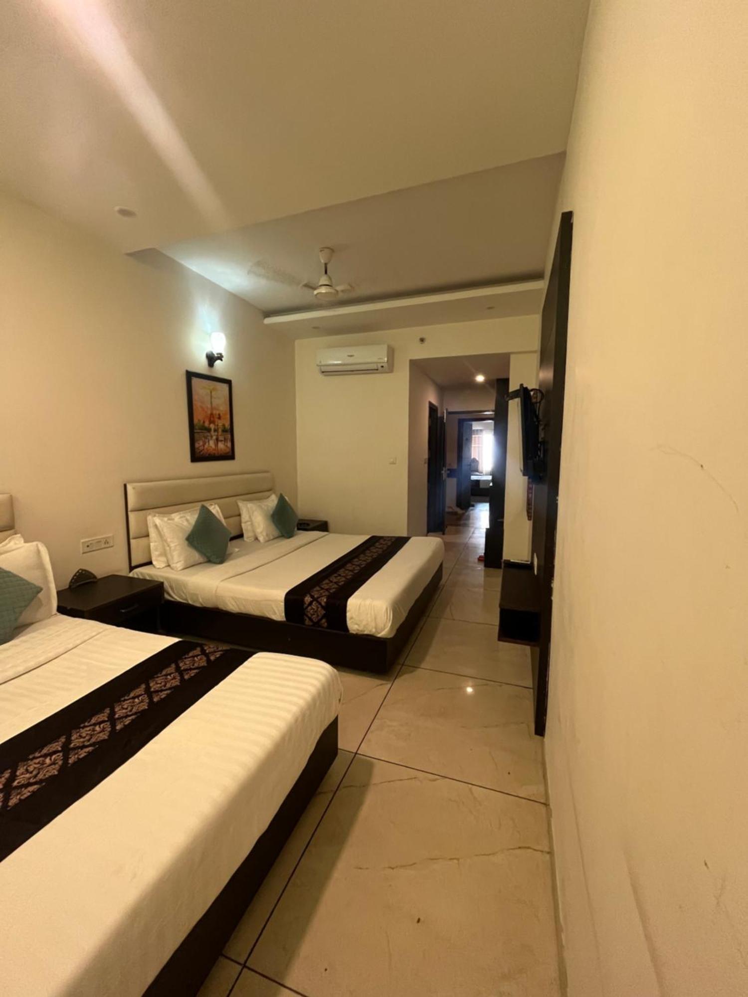 Jb Residency Zirakpur !! Top Rated & Most Awarded Property In Zirakpur Exterior foto